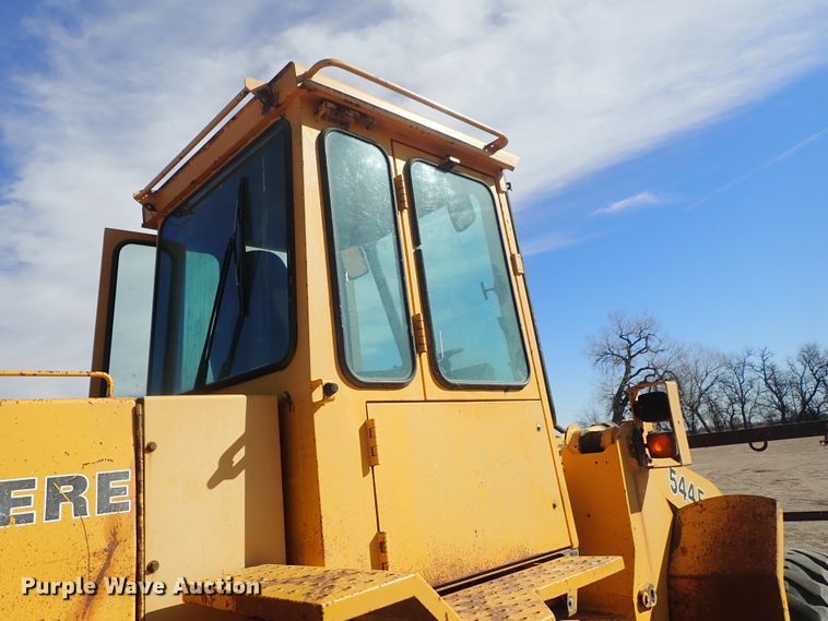 image for item DE5528 1988 John Deere 544E wheel loader