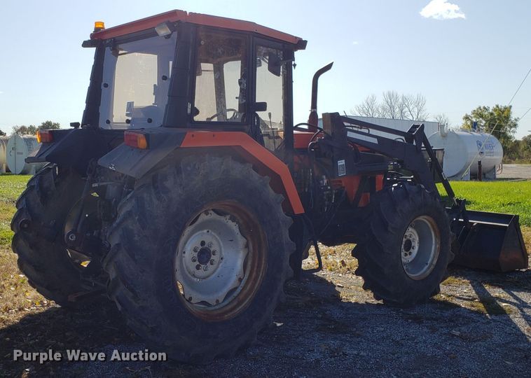 image for item DG8812 1993 AGCO 7600 MFWD tractor