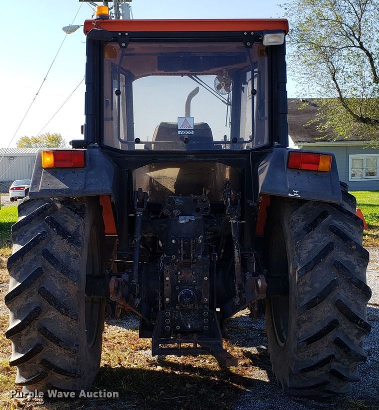 image for item DG8812 1993 AGCO 7600 MFWD tractor