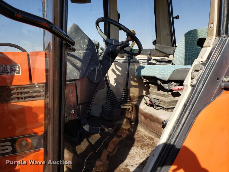 image for item DG8812 1993 AGCO 7600 MFWD tractor