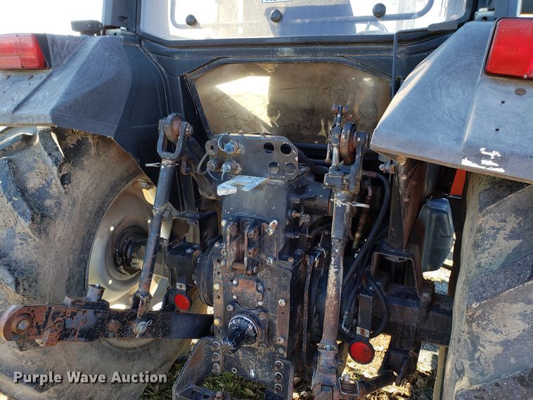 image for item DG8812 1993 AGCO 7600 MFWD tractor