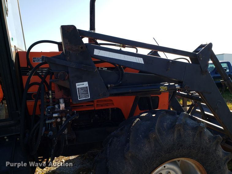 image for item DG8812 1993 AGCO 7600 MFWD tractor