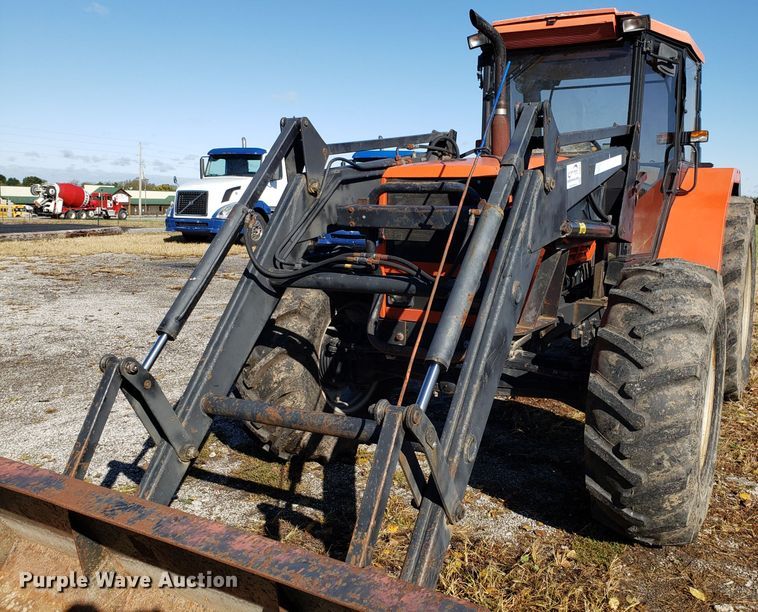 image for item DG8812 1993 AGCO 7600 MFWD tractor