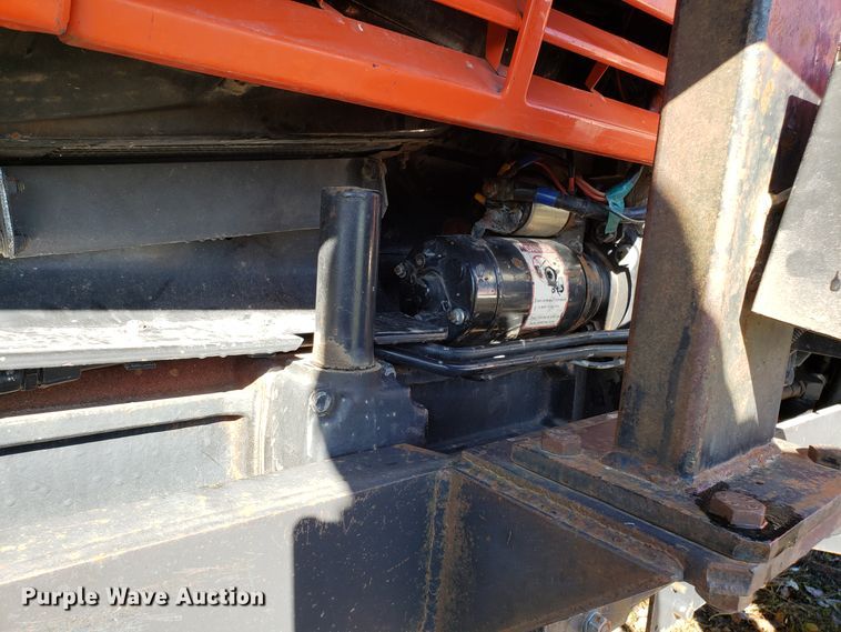 image for item DG8812 1993 AGCO 7600 MFWD tractor