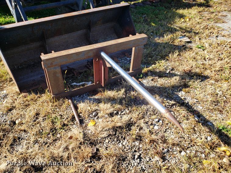 image for item DG8812 1993 AGCO 7600 MFWD tractor