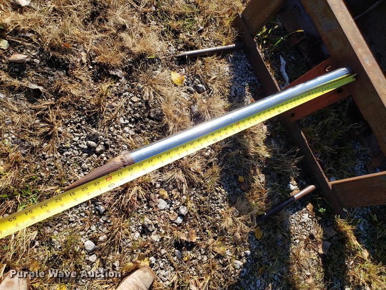 image for item DG8812 1993 AGCO 7600 MFWD tractor