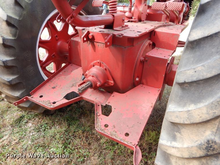 image for item DH2199 (2) International W6 tractors