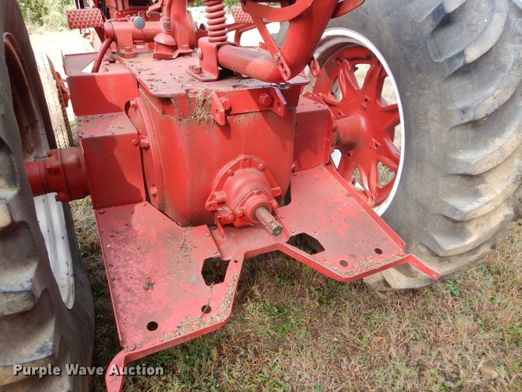 image for item DH2199 (2) International W6 tractors