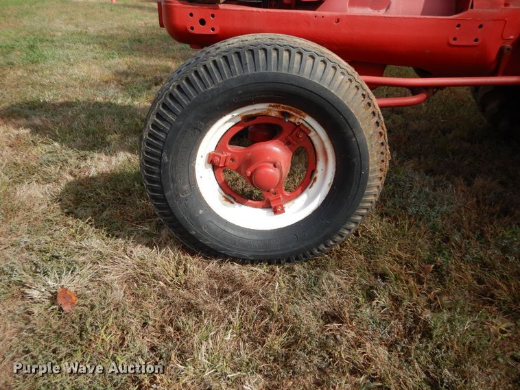 image for item DH2199 (2) International W6 tractors