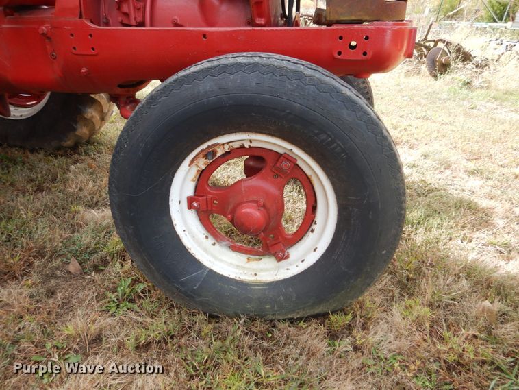 image for item DH2199 (2) International W6 tractors