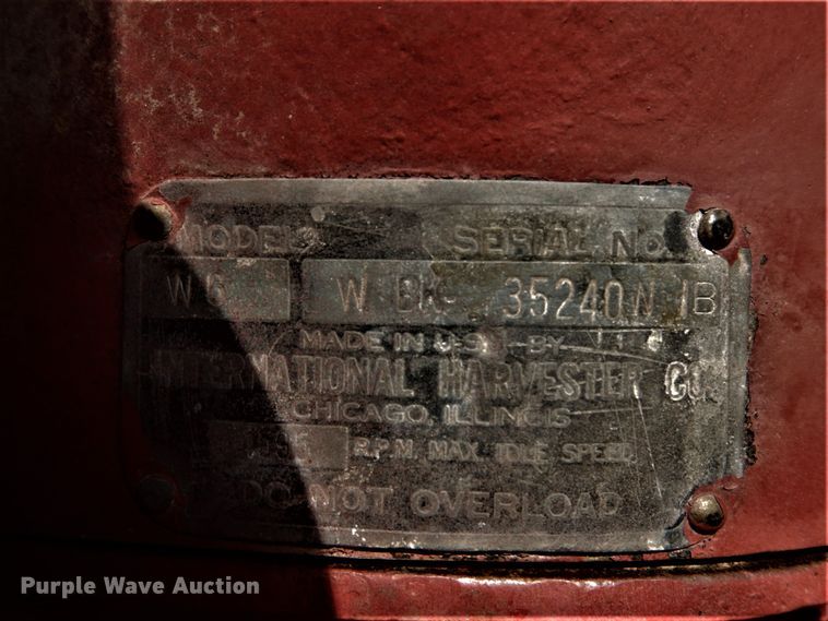 image for item DH2199 (2) International W6 tractors