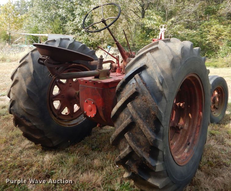 image for item DH2199 (2) International W6 tractors