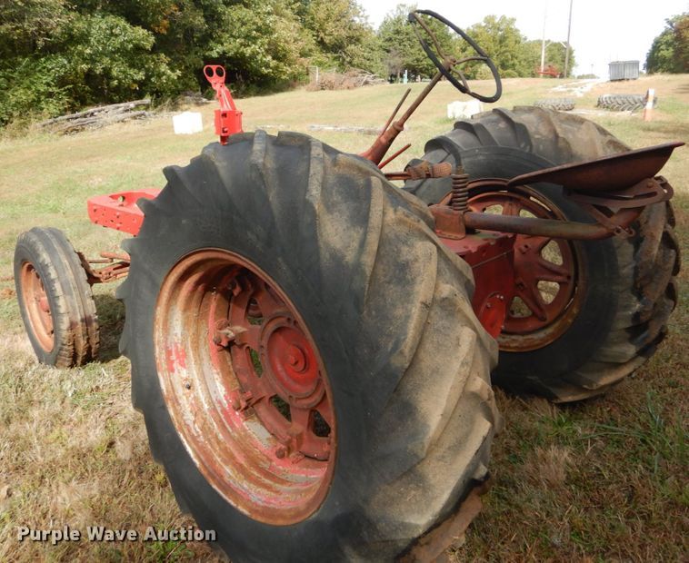 image for item DH2199 (2) International W6 tractors