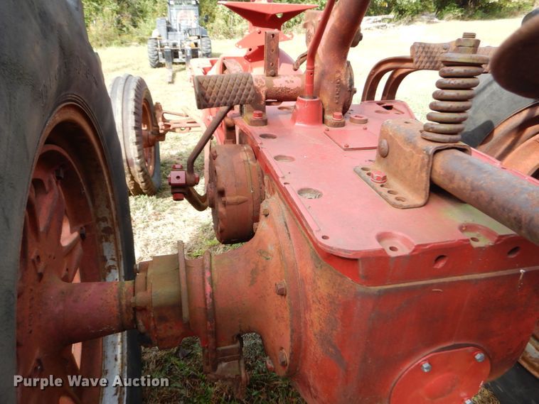 image for item DH2199 (2) International W6 tractors