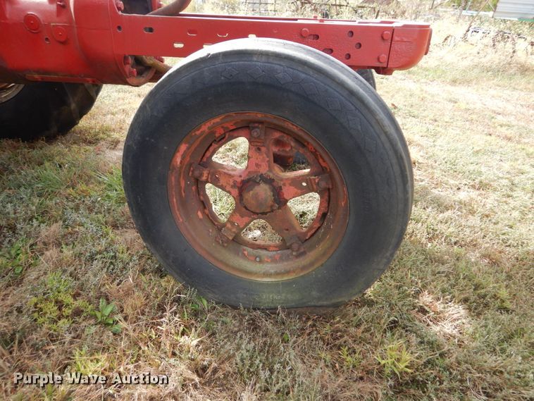 image for item DH2199 (2) International W6 tractors