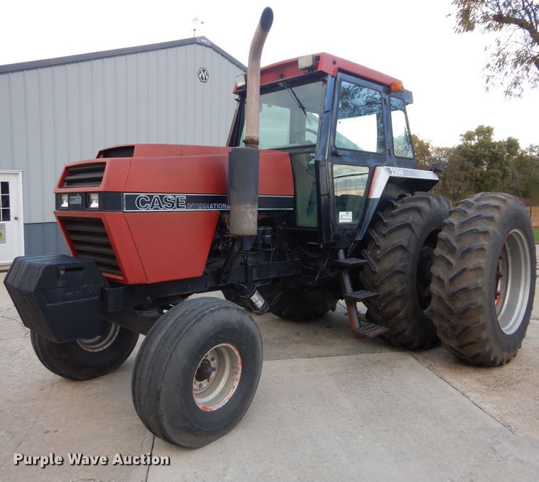 image for item DH2655 1984 Case IH 2394 tractor