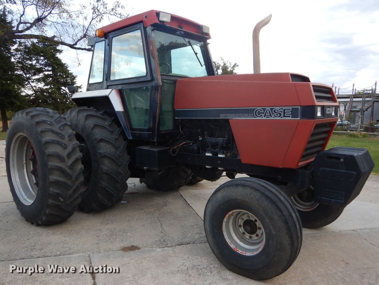 image for item DH2655 1984 Case IH 2394 tractor