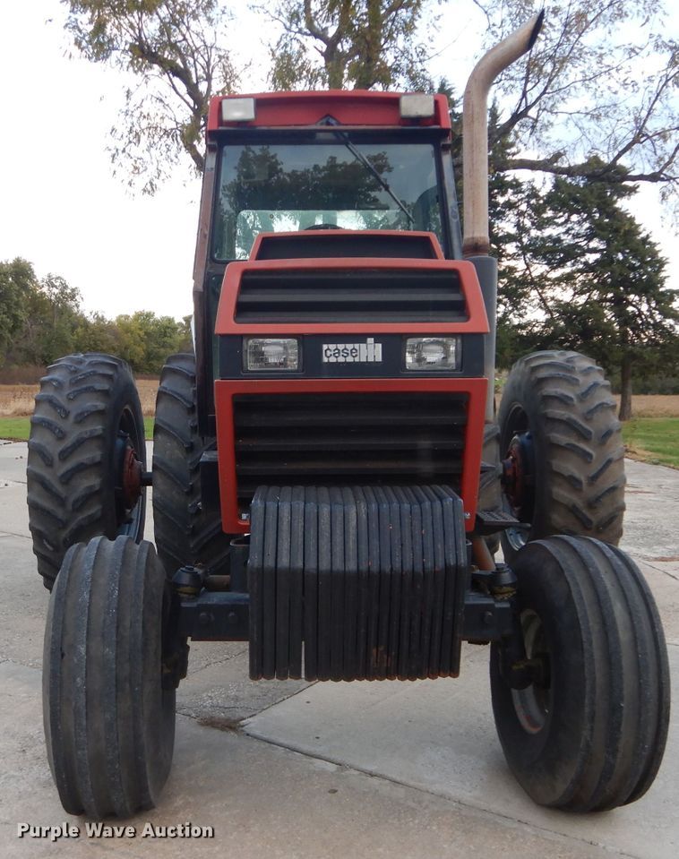 image for item DH2655 1984 Case IH 2394 tractor