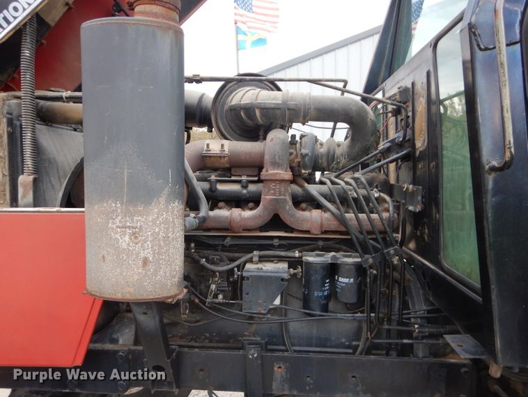 image for item DH2655 1984 Case IH 2394 tractor