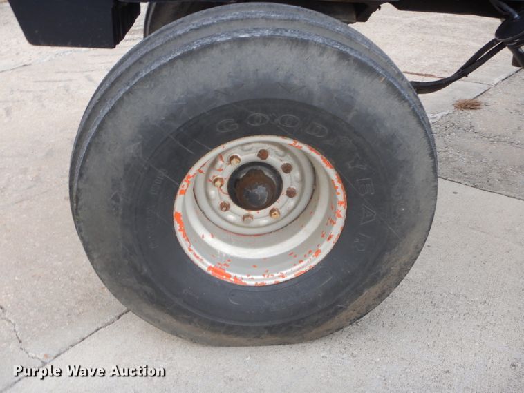 image for item DH2655 1984 Case IH 2394 tractor