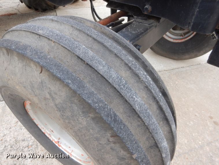 image for item DH2655 1984 Case IH 2394 tractor