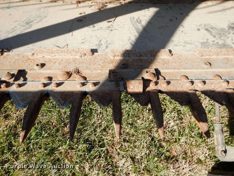 image for item DH2667 2005 AGCO Gleaner 800 flex head