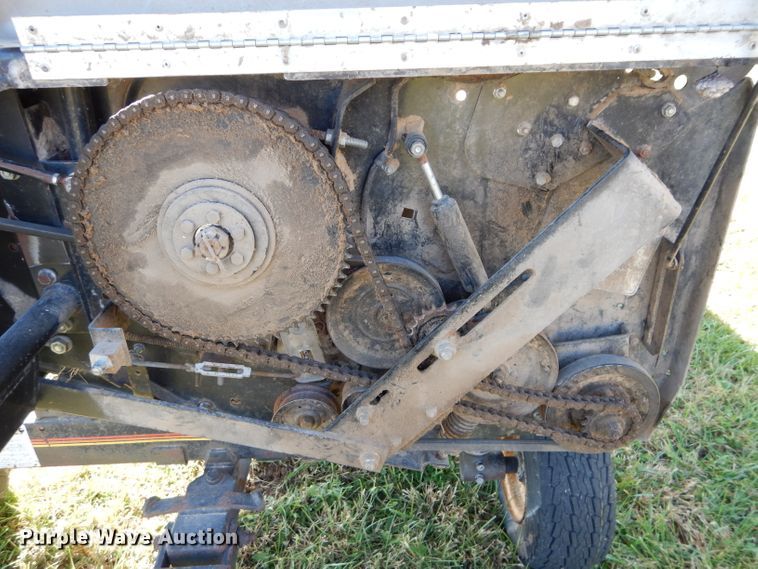 image for item DH2667 2005 AGCO Gleaner 800 flex head