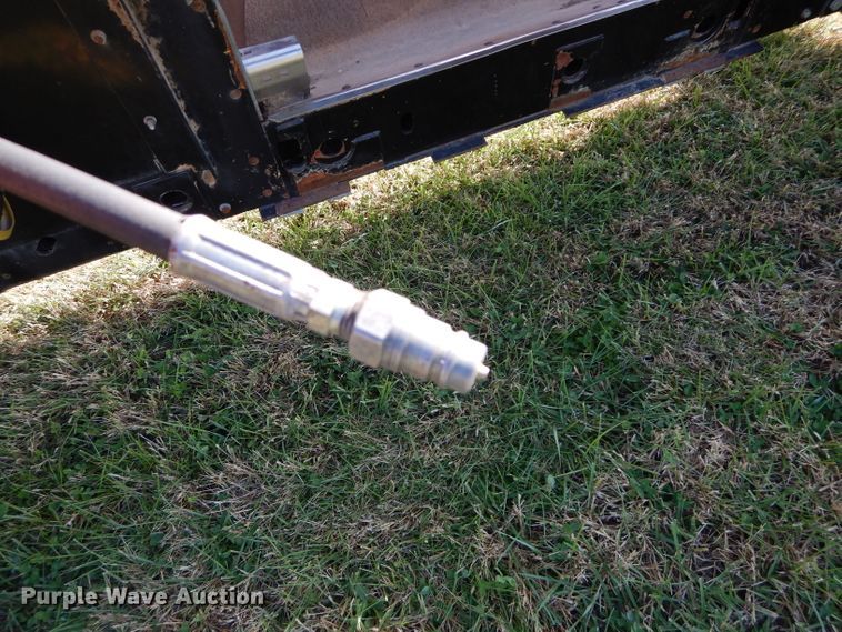 image for item DH2667 2005 AGCO Gleaner 800 flex head