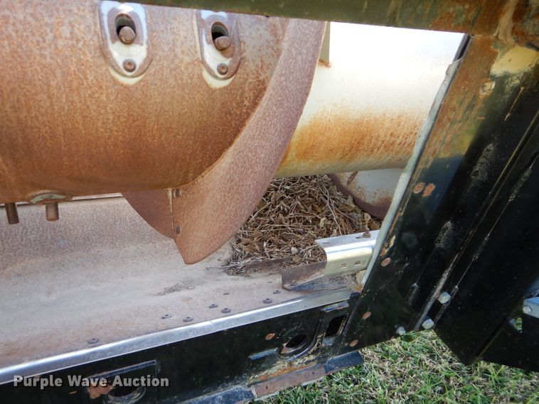 image for item DH2667 2005 AGCO Gleaner 800 flex head