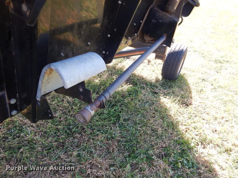 image for item DH2667 2005 AGCO Gleaner 800 flex head