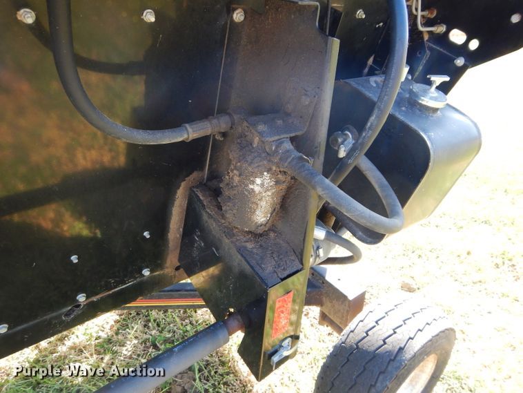 image for item DH2667 2005 AGCO Gleaner 800 flex head