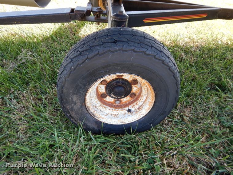 image for item DH2667 2005 AGCO Gleaner 800 flex head