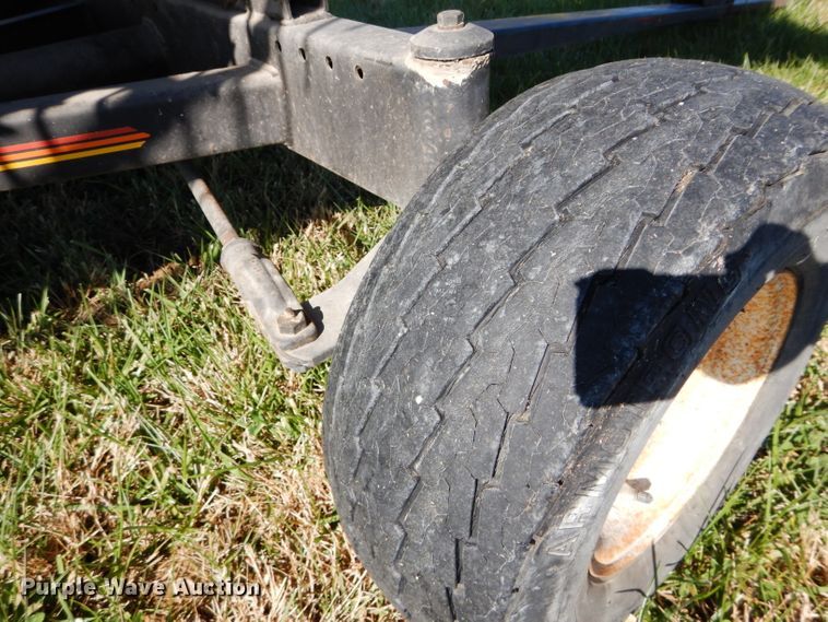 image for item DH2667 2005 AGCO Gleaner 800 flex head