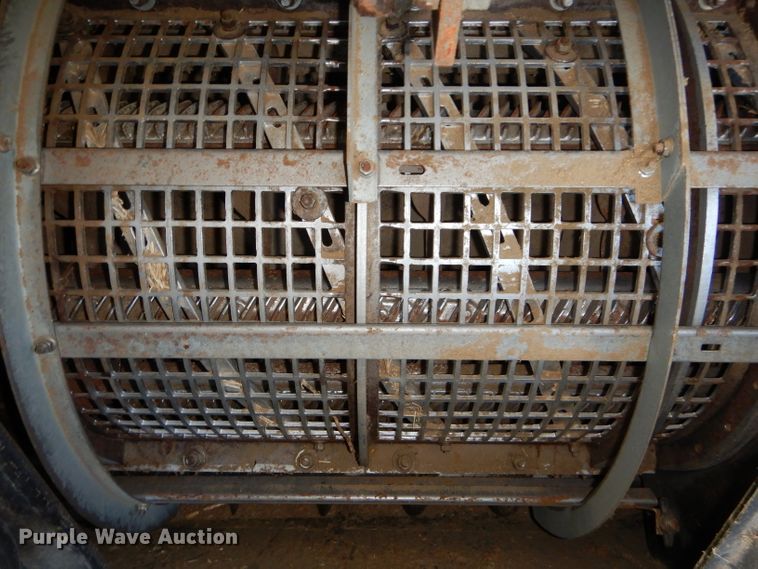 image for item DH2668 1991 Gleaner R70 RWA combine