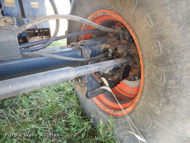 image for item DH2668 1991 Gleaner R70 RWA combine