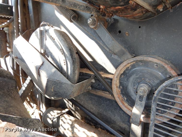 image for item DH2668 1991 Gleaner R70 RWA combine