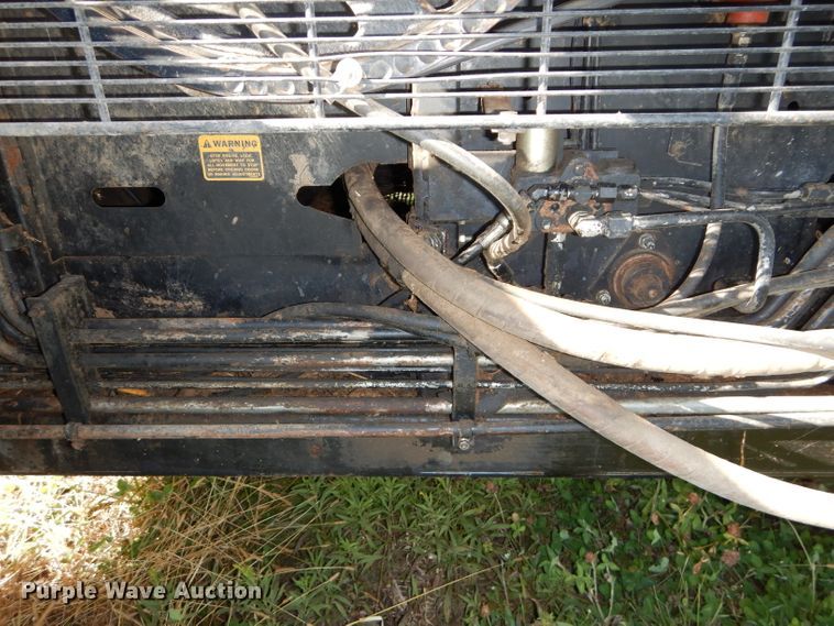 image for item DH2668 1991 Gleaner R70 RWA combine