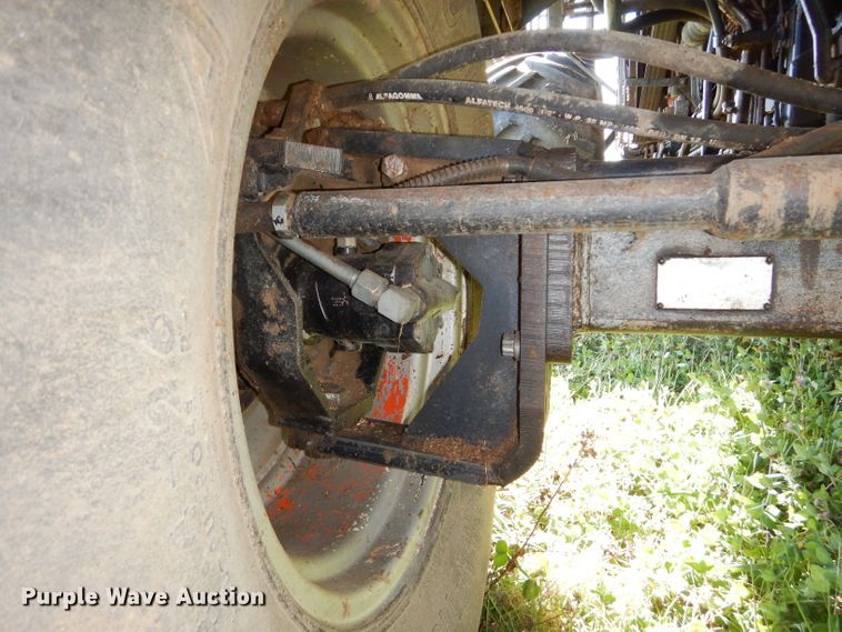 image for item DH2668 1991 Gleaner R70 RWA combine