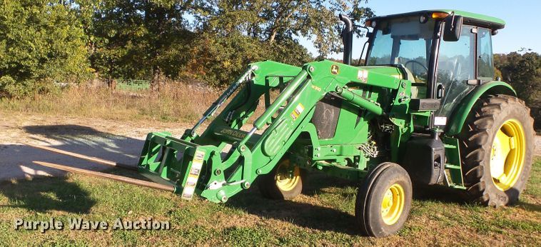 image for item DH7763 2016 John Deere 6105E tractor