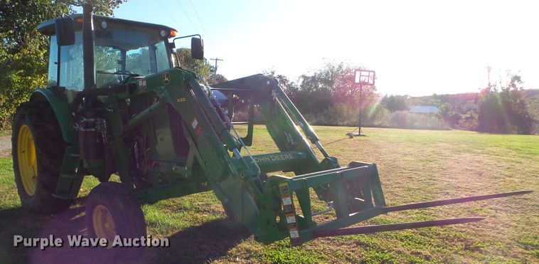 image for item DH7763 2016 John Deere 6105E tractor