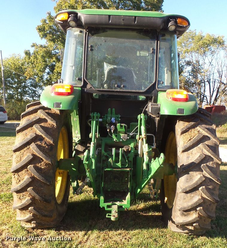 image for item DH7763 2016 John Deere 6105E tractor