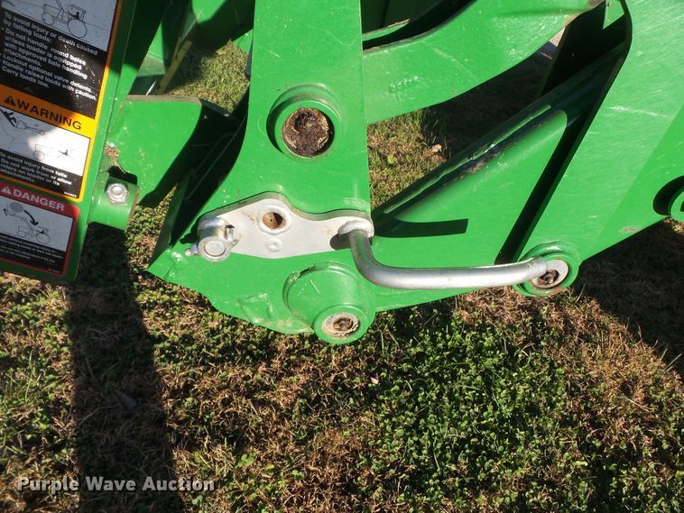 image for item DH7763 2016 John Deere 6105E tractor