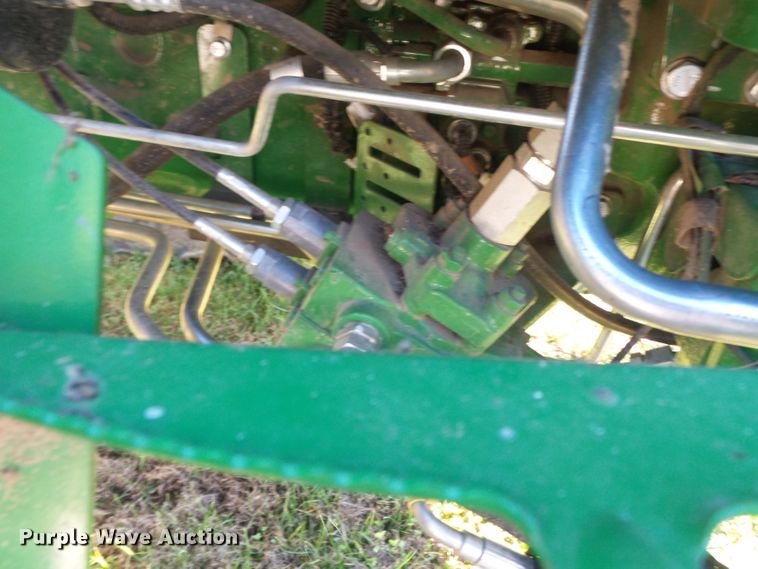 image for item DH7763 2016 John Deere 6105E tractor