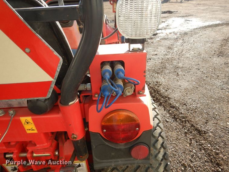 image for item EC9048 McCormick G25 MFWD tractor