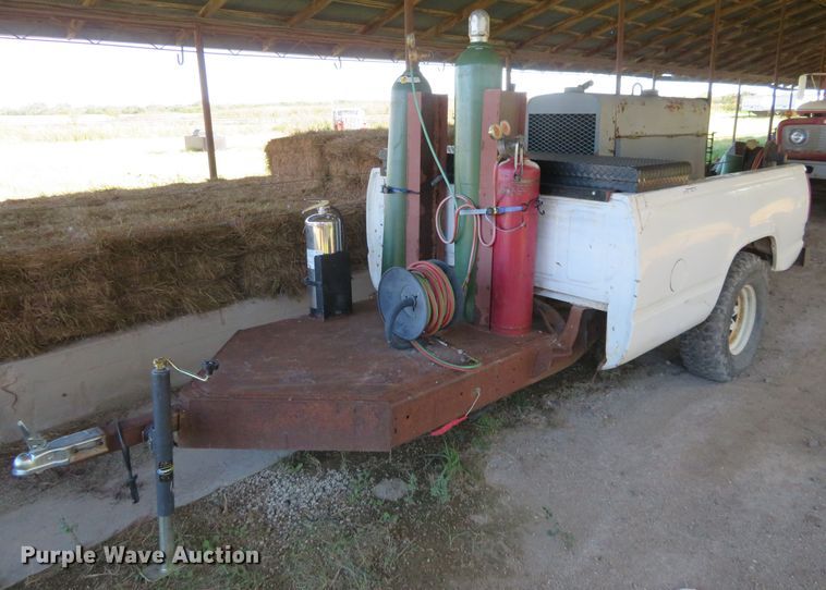 image for item EQ9306 Welding trailer