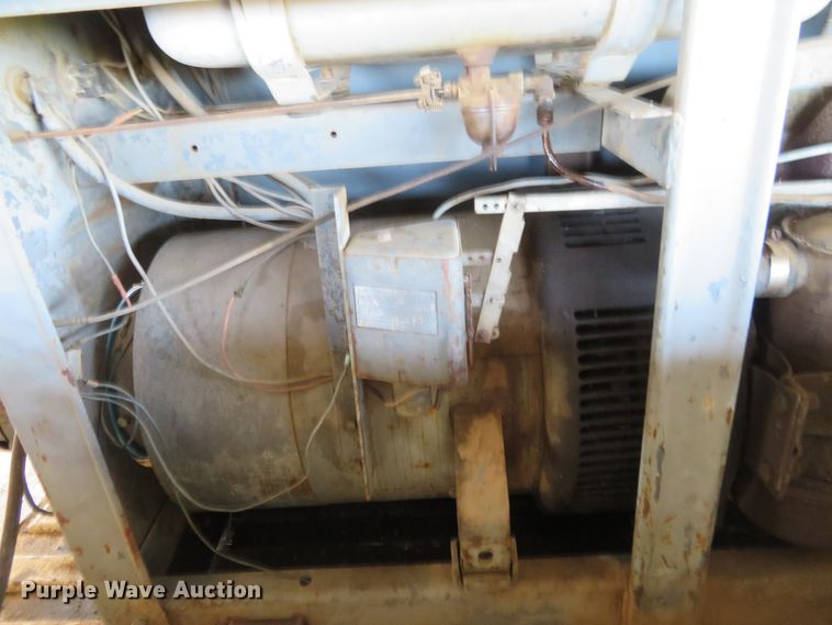 image for item EQ9306 Welding trailer