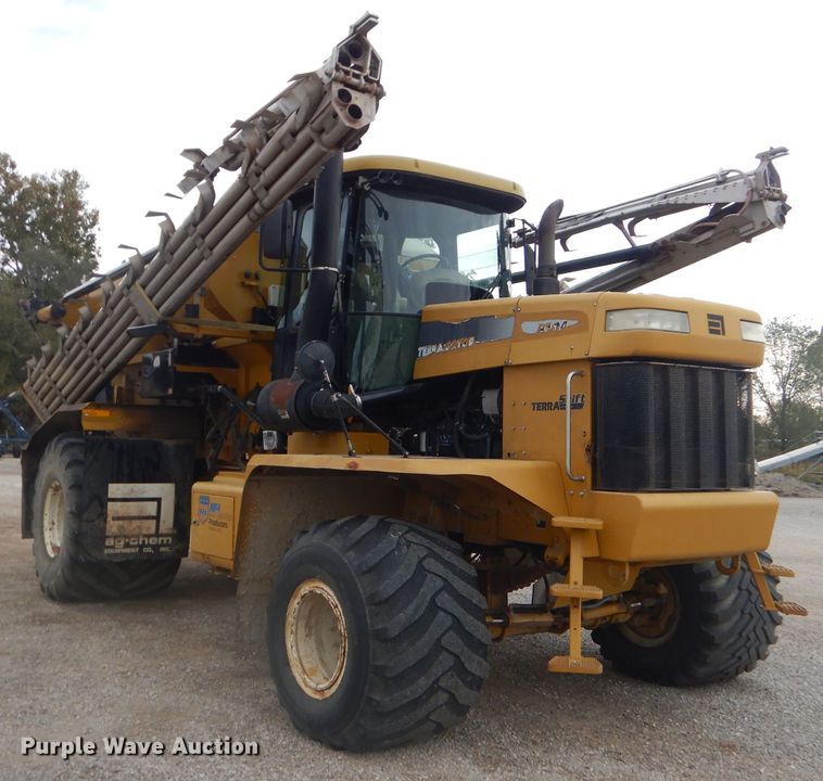 image for item EY9306 2005 Ag-Chem 8104 TerraGator applicator