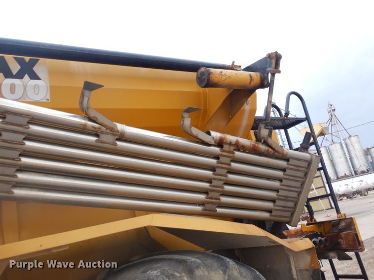 image for item EY9306 2005 Ag-Chem 8104 TerraGator applicator