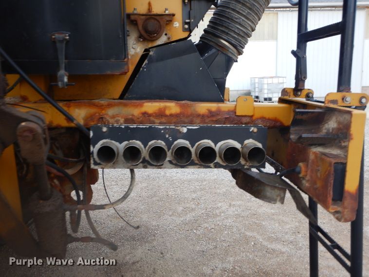 image for item EY9306 2005 Ag-Chem 8104 TerraGator applicator