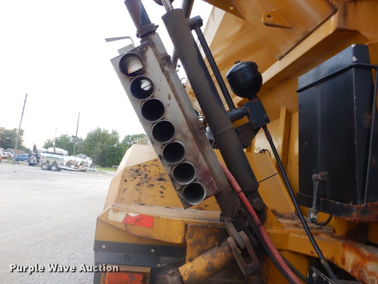 image for item EY9306 2005 Ag-Chem 8104 TerraGator applicator